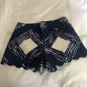 Beth Bowley shorts from Monkee’s. Worn once. 6